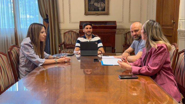 El gobernador Maximiliano Pullaro eligió a dos mujeres para presidir la EPE y Aguas Santafesinas.&nbsp;