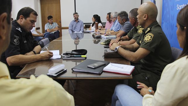 Reunión interinstitucional para fortalecer la prevención ante la emergencia nacional de gripe aviar