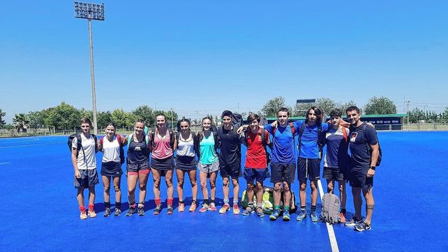 A Rosario le apuntan Angelina Hillairet y Genaro Panetta