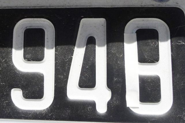 Aplicarán multas de hasta 8 mil pesos a los tapa patentes en provincia de Buenos Aires