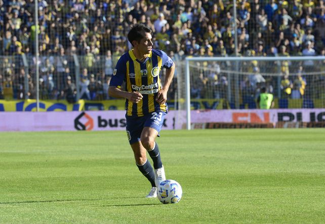 Augusto Solari jugó su segundo partido como titular desde que llegó. Alternó buenas y malas.