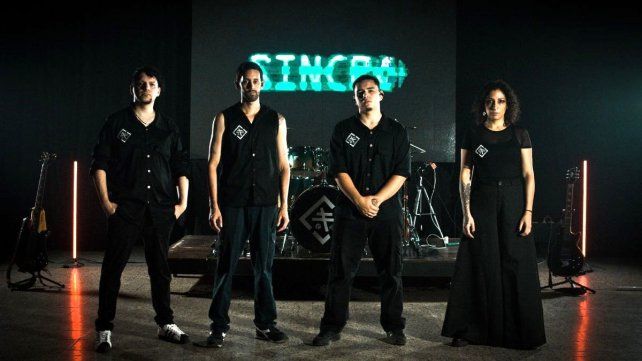 Fuxia presenta su nuevo disco en el Centro Cultural Juan L. Ortiz