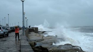 Alerta por fuertes tormentas y granizo en Mar del Plata