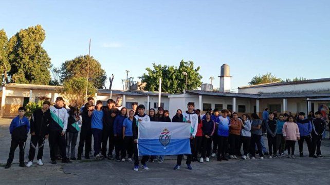 De un aula a un emblema: la historia de la bandera de Santa Elena, nacida en una escuela humilde a orillas del Paraná