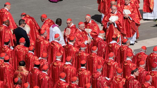 Las imágenes más emotivas del funeral del papa Francisco en la Plaza de San Pedro