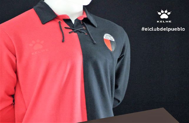 La camiseta retro de Col&oacute;n estar&aacute; disponible los pr&oacute;ximos d&iacute;as.