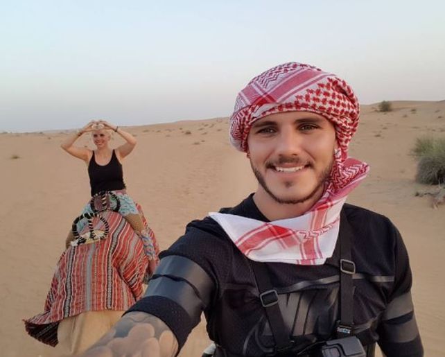 Las románticas postales de Wanda y Mauro Icardi que pasaron la noche en el desierto