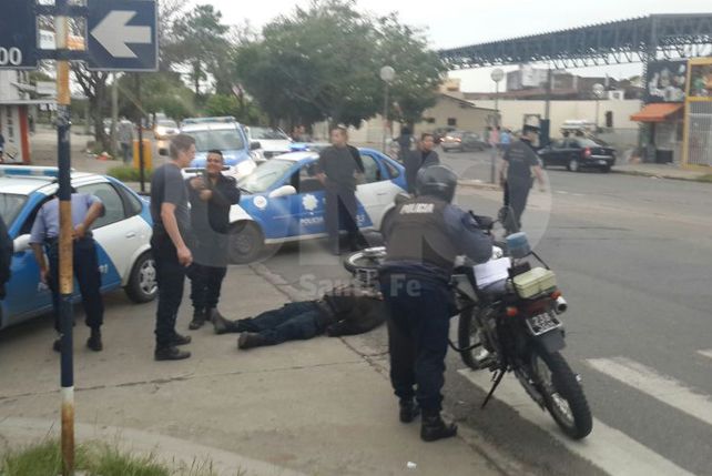 Un policía resultó herido en un accidente de tránsito