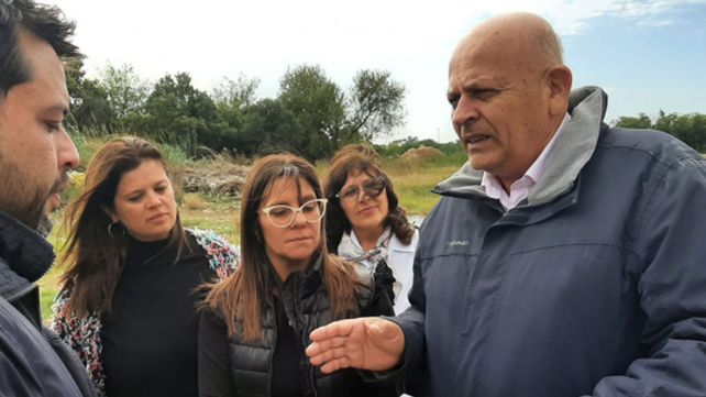 Recorrida de funcionarios y concejales de Santo Tomé por las obras del Centro de Disposición Final de Residuos