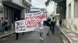 Paraná: protesta de choferes autoconvocados de transporte urbano frente a la Municipalidad