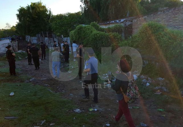 Megaoperativos policiales con cinco detenidos en barrios de la ciudad