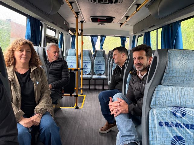 Roldán incorpora nuevos colectivos para fortalecer el transporte urbano