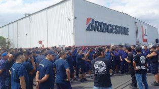 Están en riesgo 1.550 puestos de trabajo de la planta de neumáticos Bridgestone ubicada en Llavallol en la provincia de Buenos Aires