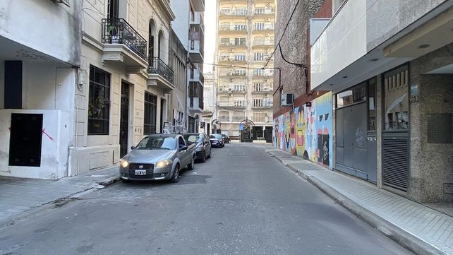 Pasaje Araya al 900, pleno microcentro de Rosario. Este miércoles hallaron a un hombre de 72 años con serias lesiones producto de una golpiza.