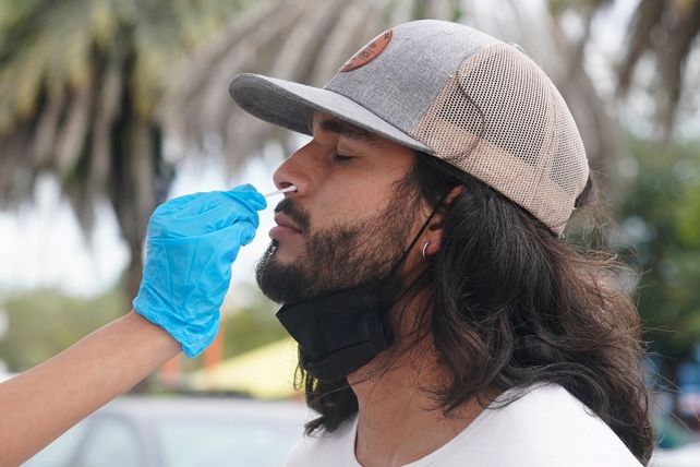 La variante Ómicron castiga a Miami y representa el 75% de los contagios