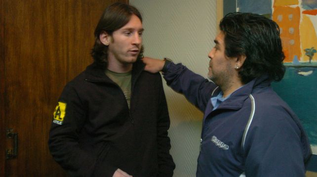 El 3 de agosto de 2007 Maradona se encontró por primera vez con Messi. Fue en Rosario.&nbsp;