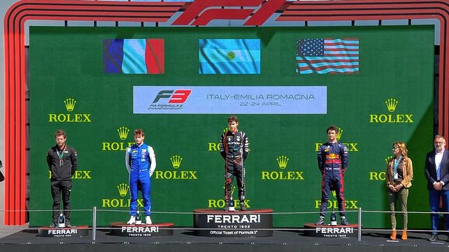 Franco Colapinto consiguió este sábado su primera victoria en la Fórmula 3.&nbsp;