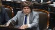 Show en Diputados: un legislador se puso peluca a lo Milei e hizo enojar a Martín Menem
