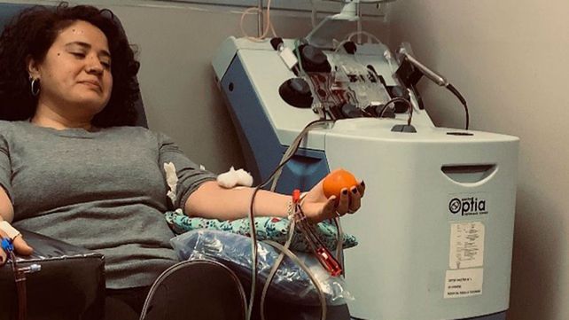 Una pareja donó plasma 11 veces y ayudó a recuperarse a 30 personas contagiadas
