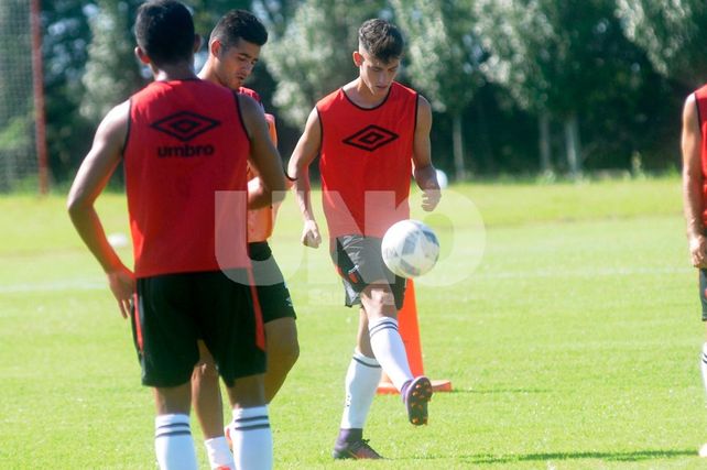 El juvenil que deslumbró a Eduardo Domínguez