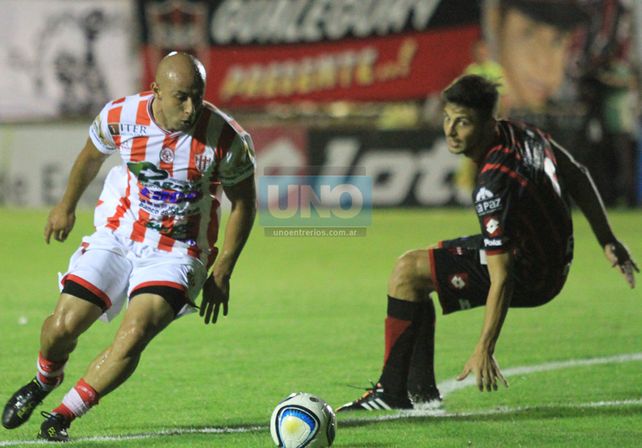 Patronato venció a Atlético Paraná y se quedó con los clásicos de la temporada