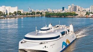 China Zorrilla: así es el ferry eléctrico más grande del mundo que llegó al Río de la Plata
