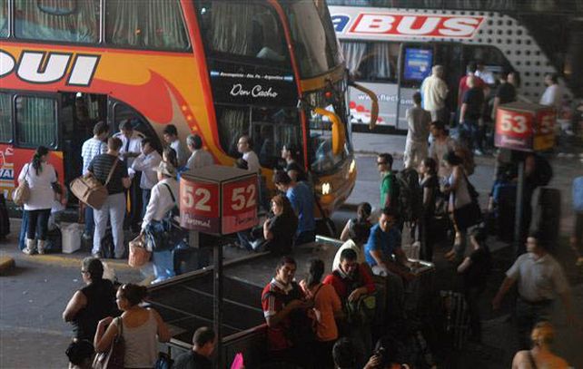 Los feriados motorizan el turismo en el país.