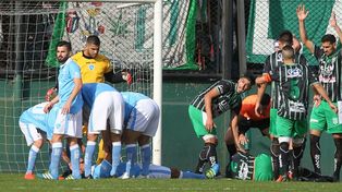 El tremendo momento en el que un jugador de Primera C sufre hundimiento de cráneo