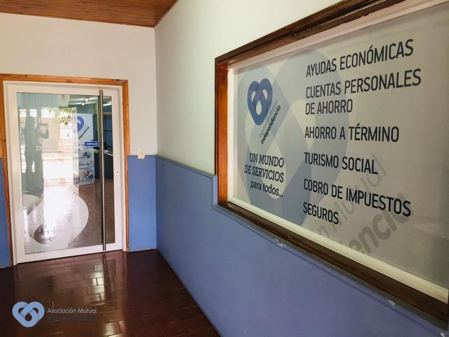 Los ladrones se llavaron dólares y pesos y actuaron con tranquilidad