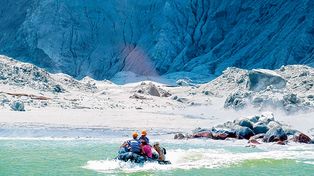 Volcán: investigan por qué se permitió la visita de turistas