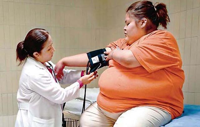 Diana es una joven mexicana de 17 años con obesidad e insuficiencia venosa.