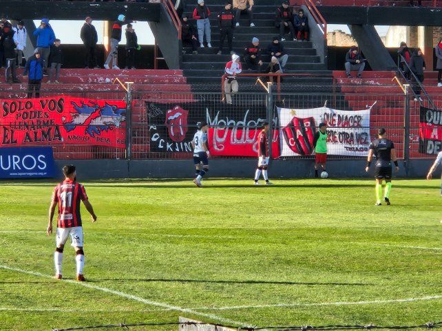 Patronato ante su gente.