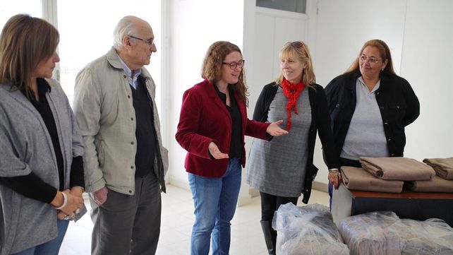 El municipio entregó frazadas al movimiento Los Sin Techo