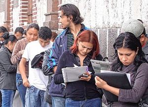 Radiografía laboral en Santa Fe: 2 de cada 3 jóvenes que trabajan lo hacen en negro y los ingresos no les alcanzan para independizarse