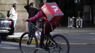Ante este escenario, las aplicaciones de reparto, transporte y otros trabajos de plataformas aparecen como una alternativa para quienes necesitan sumar ingresos.