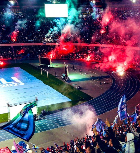 Napoli campeón después de 33 años, con Maradona omnipresente