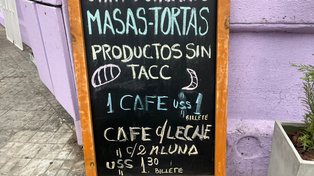 Un poco de humor en medio de la crisis. Cafetería en barrio Agote ofrece café a un dólar.&nbsp;