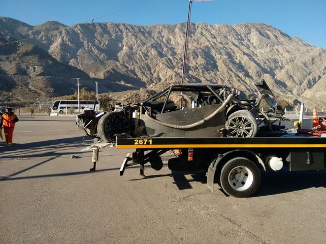 Se pegó tremendo palo en el Top Race que se corre en San Juan