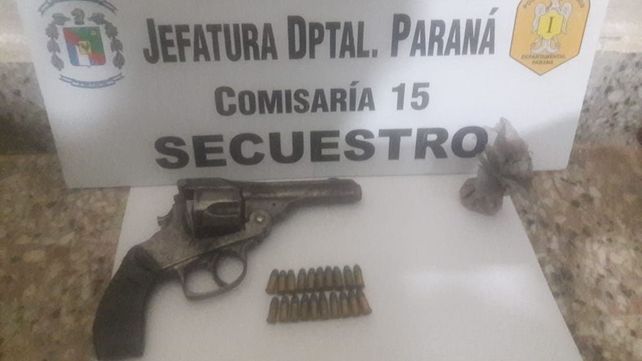 Descontrol en barrio Capibá: Gresca entre vecinos, disparos, policías heridos y secuestro de droga