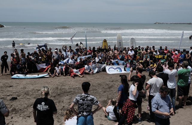 Las 18 fotos del primer Campeonato Sudamericano de surf adaptado