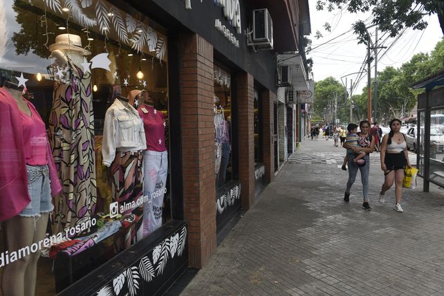 El dilema del comercio es cerrar las puertas para demostrar indignación