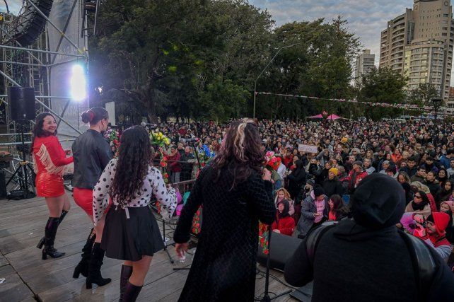 Gildas cerró la jornada con un tributo inolvidable a la música tropical.