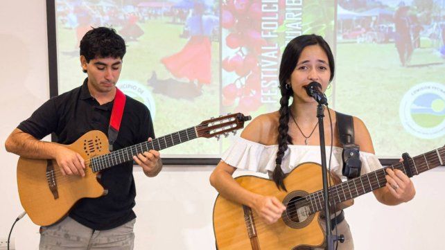 Presentaron la segunda edición del Festival Folclórico del Aguaribay