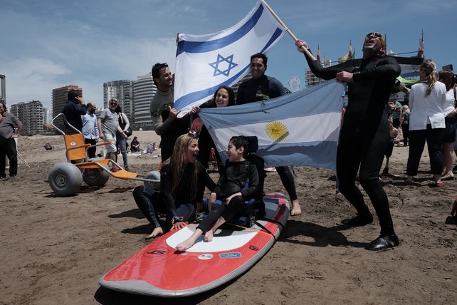 Las 18 fotos del primer Campeonato Sudamericano de surf adaptado