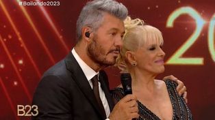 Marcelo Tinelli le dedicó Ámame en cámara lenta de Valeria Lynch a su novia Milett Figueroa.