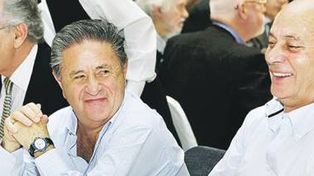 Duhalde no descarta que el apoyo de Moyano a Venegas fue para protegerse