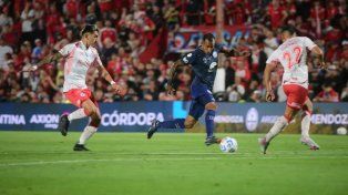 Independiente Rivadavia defiende la cima ante Argentinos en Mendoza