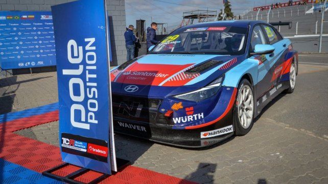 Néstor Girolami se hizo fuerte en casa en el TCR South America
