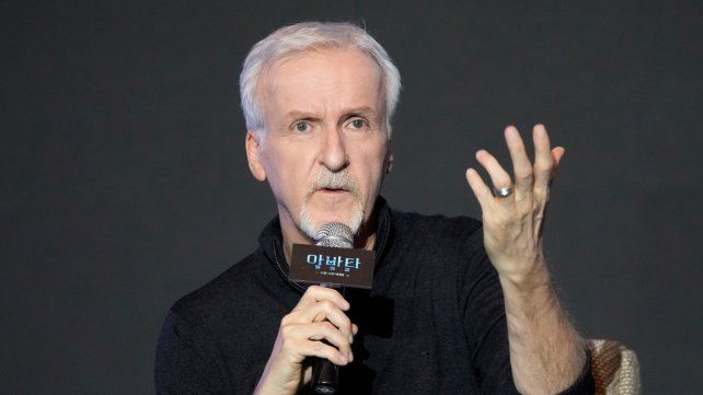 James Cameron tiene Covid y no podrá asistir al estreno de Avatar: El camino del agua