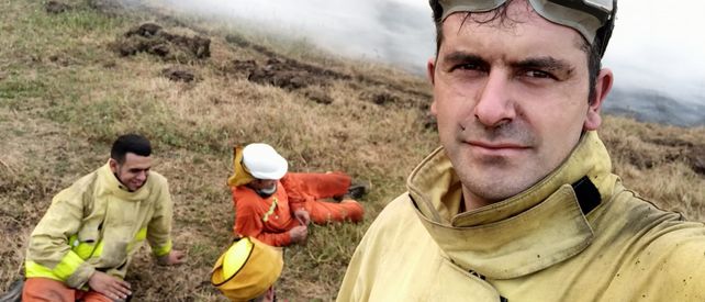 Bomberos de Corrientes y Entre Ríos amenazados con machetes por pobladores rurales a quienes intentaban ayudar